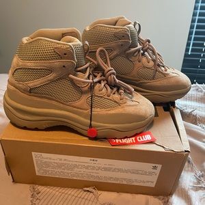 Yeezy Desert Boot Rock